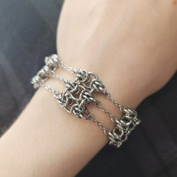 Vintage gothic chainmail silver barbed wire bracelet - Picture 8 of 8